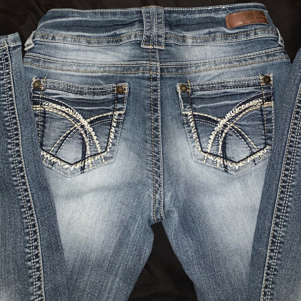 Wallflower jeans🌼🌸👖